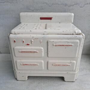 Vintage Wolverine Toy Co Little Orphan Annie Toy Stove Pressed Metal 1950s